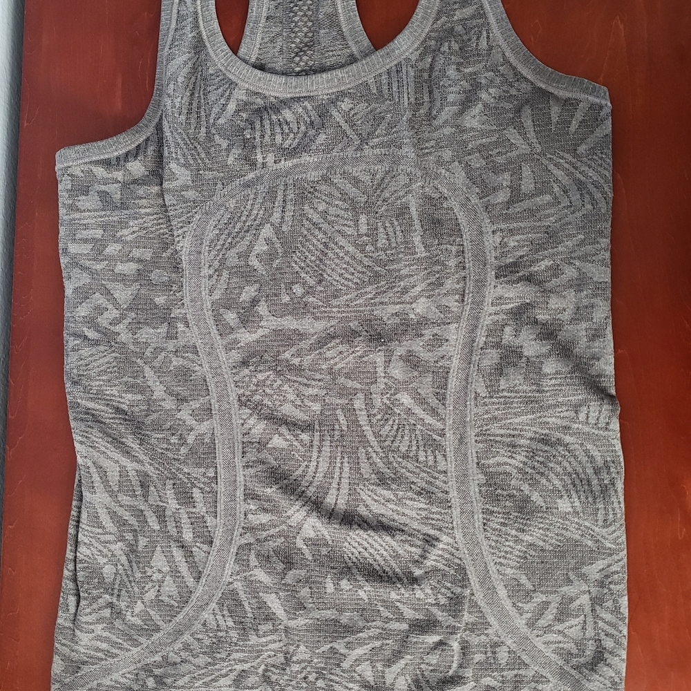 Lululemon Tank